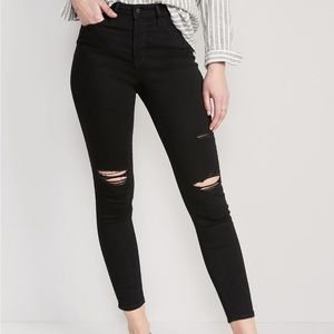 Distressed Mid-rise Skinny Jeans